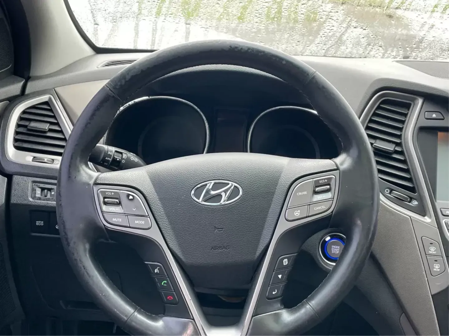 2013 Mineral Gray Hyundai Santa Fe Sport 2.4 AWD (5XYZUDLBXDG) with an 2.4L L4 DOHC 16V engine, 6-Speed Automatic transmission, located at 1184 Kauffman Ave, Fairborn, OH, 45324, (937) 908-9800, 39.807072, -84.030914 - 2013 Hyundai Santa Fe Sport 2.4 AWD - Photo#15