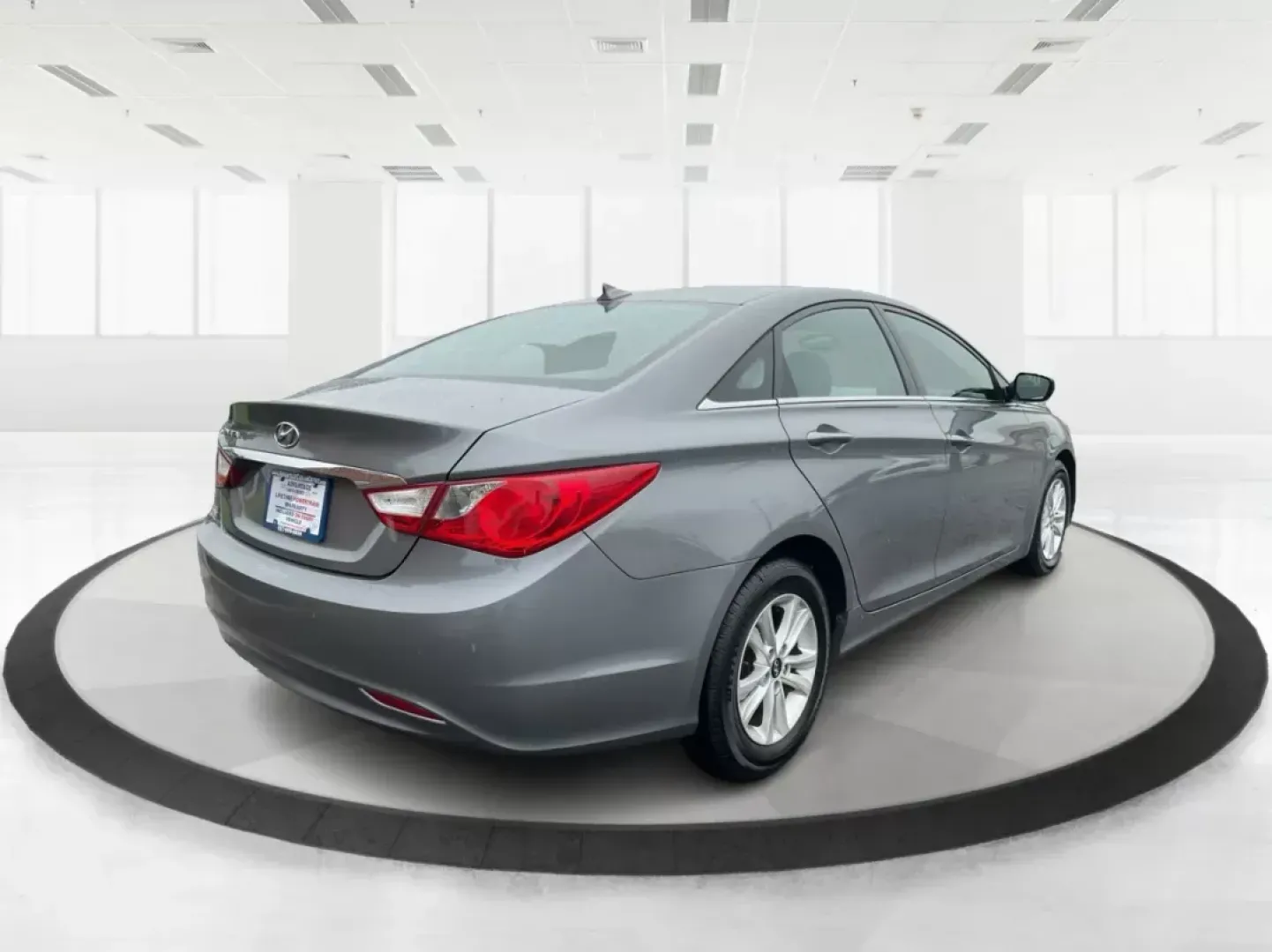 2013 Gray Hyundai Sonata GLS (5NPEB4AC5DH) with an 2.4L L4 DOHC 16V engine, 6-Speed Automatic transmission, located at 8750 N County Rd 25A, Piqua, OH, 45356, (937) 908-9800, 40.164391, -84.232513 - **Embrace the Open Road with the 2013 Hyundai Sonata A Perfect Companion for Life's Journeys!**<br /> <br /> Are you in the market for an affordable, reliable vehicle that can seamlessly adapt to your lifestyle? Look no further than the 2013 Hyundai Sonata, priced competitively at just $13,995! Thi - Photo#2