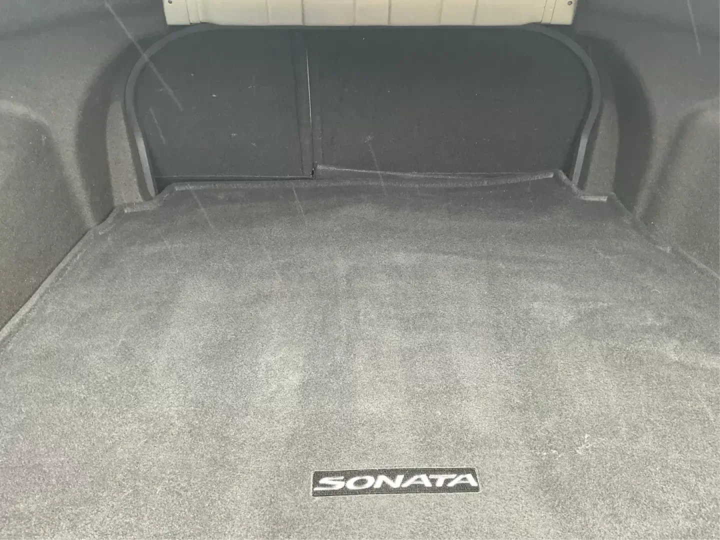 2013 Gray Hyundai Sonata GLS (5NPEB4AC5DH) with an 2.4L L4 DOHC 16V engine, 6-Speed Automatic transmission, located at 8750 N County Rd 25A, Piqua, OH, 45356, (937) 908-9800, 40.164391, -84.232513 - **Embrace the Open Road with the 2013 Hyundai Sonata A Perfect Companion for Life's Journeys!**<br /> <br /> Are you in the market for an affordable, reliable vehicle that can seamlessly adapt to your lifestyle? Look no further than the 2013 Hyundai Sonata, priced competitively at just $13,995! Thi - Photo#11