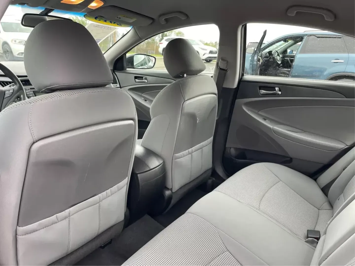 2013 Hyundai Sonata GLS (5NPEB4AC5DH) with an 2.4L I-4 gasoline direct injection engine, located at 880 E. National Road, Vandalia, OH, 45377, (937) 908-9800, 39.891918, -84.183594 - 2013 Hyundai Sonata GLS - Photo#9