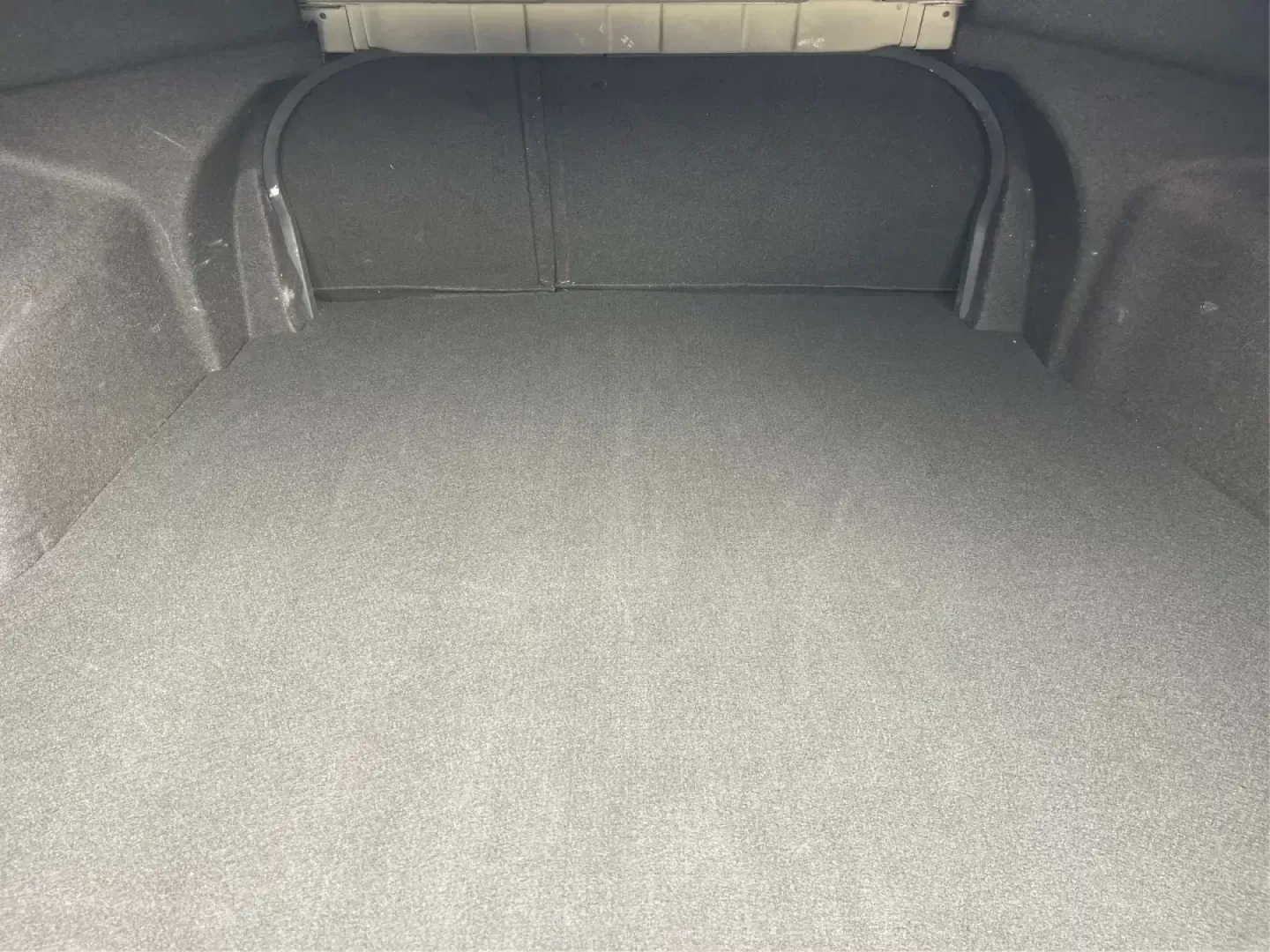 2013 Hyundai Sonata GLS (5NPEB4AC5DH) with an 2.4L I-4 gasoline direct injection engine, located at 880 E. National Road, Vandalia, OH, 45377, (937) 908-9800, 39.891918, -84.183594 - 2013 Hyundai Sonata GLS - Photo#10