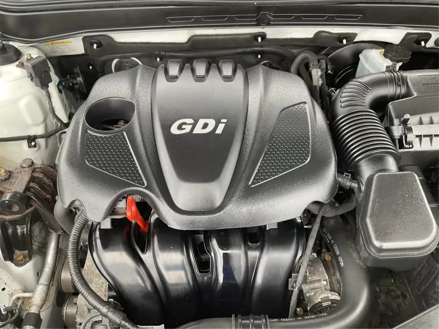 2013 Hyundai Sonata GLS (5NPEB4ACXDH) with an 2.4L I-4 gasoline direct injection engine, located at 1951 S Dayton Lakeview Rd., New Carlisle, OH, 45344, (937) 908-9800, 39.890999, -84.050255 - 2013 Hyundai Sonata GLS - Photo#11