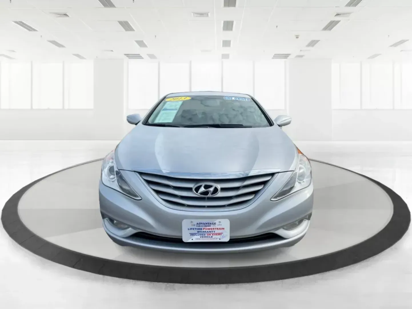 2013 Hyundai Sonata GLS (5NPEB4AC1DH) with an 2.4L I-4 gasoline direct injection engine, located at 8750 N County Rd 25A, Piqua, OH, 45356, (937) 908-9800, 40.164391, -84.232513 - One Owner - Photo#6