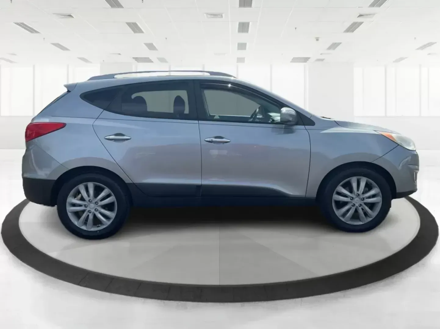 2013 Hyundai Tucson Limited (KM8JUCAC4DU) with an Other engine, located at 1184 Kauffman Ave, Fairborn, OH, 45324, (937) 908-9800, 39.807072, -84.030914 - 2013 Hyundai Tucson Limited - Photo#1