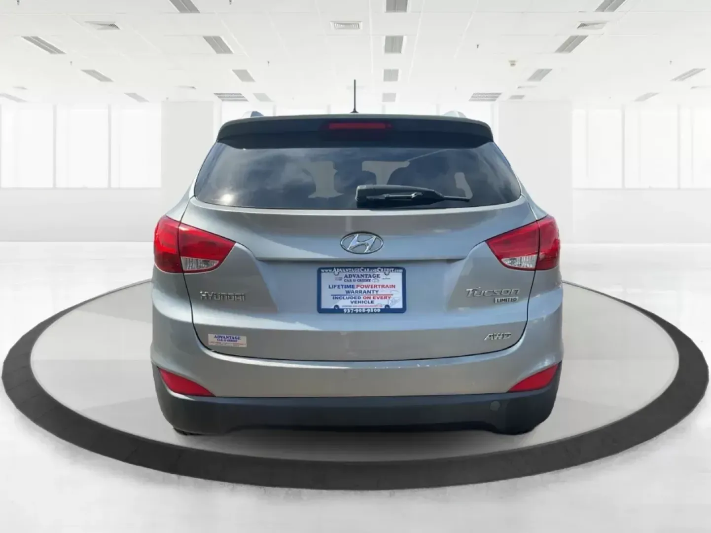 2013 Hyundai Tucson Limited (KM8JUCAC4DU) with an Other engine, located at 1184 Kauffman Ave, Fairborn, OH, 45324, (937) 908-9800, 39.807072, -84.030914 - 2013 Hyundai Tucson Limited - Photo#3