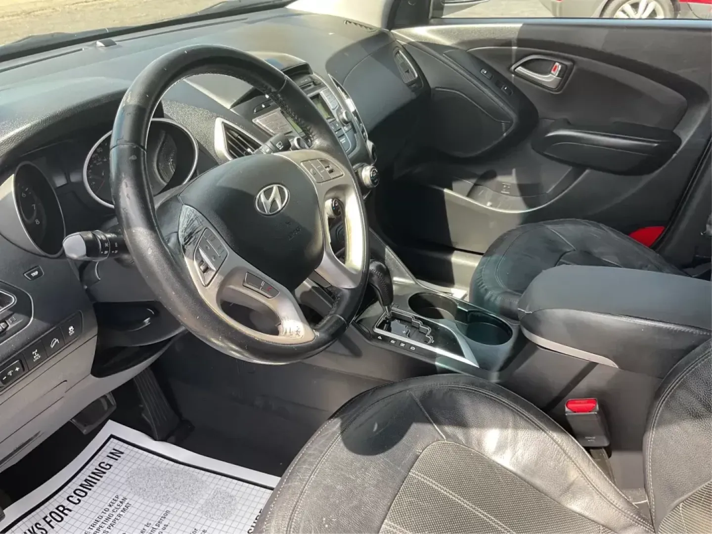 2013 Hyundai Tucson Limited (KM8JUCAC4DU) with an Other engine, located at 1184 Kauffman Ave, Fairborn, OH, 45324, (937) 908-9800, 39.807072, -84.030914 - 2013 Hyundai Tucson Limited - Photo#8