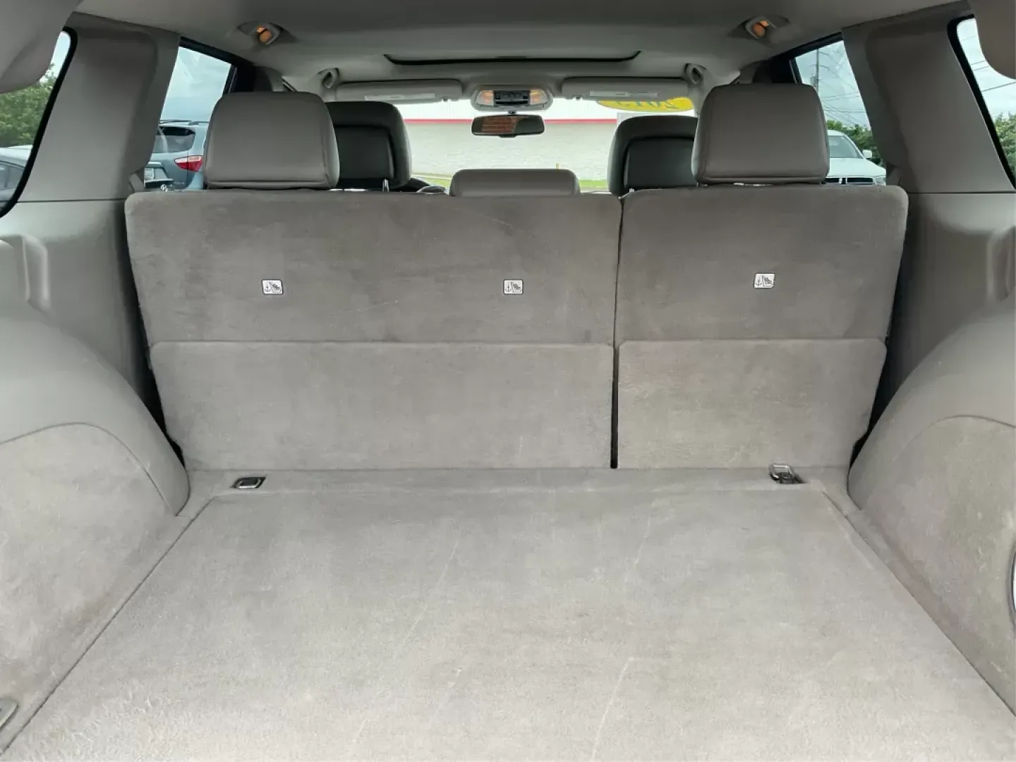 2013 Jeep Grand Cherokee Laredo (1C4RJFAGXDC) with an Other engine, located at 8750 N County Rd 25A, Piqua, OH, 45356, (937) 908-9800, 40.164391, -84.232513 - 2013 Jeep Grand Cherokee Laredo - Photo#12