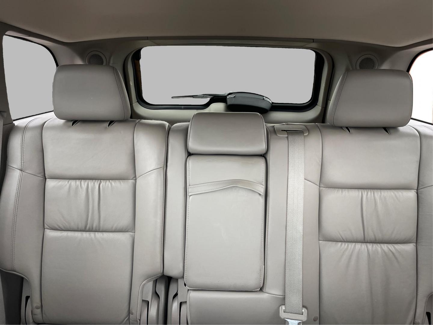 2013 Jeep Grand Cherokee Laredo (1C4RJFAG8DC) with an 3.6L V-6 DOHC engine, located at 880 E. National Road, Vandalia, OH, 45377, (937) 908-9800, 39.891918, -84.183594 - 2013 Jeep Grand Cherokee Laredo - Photo#13