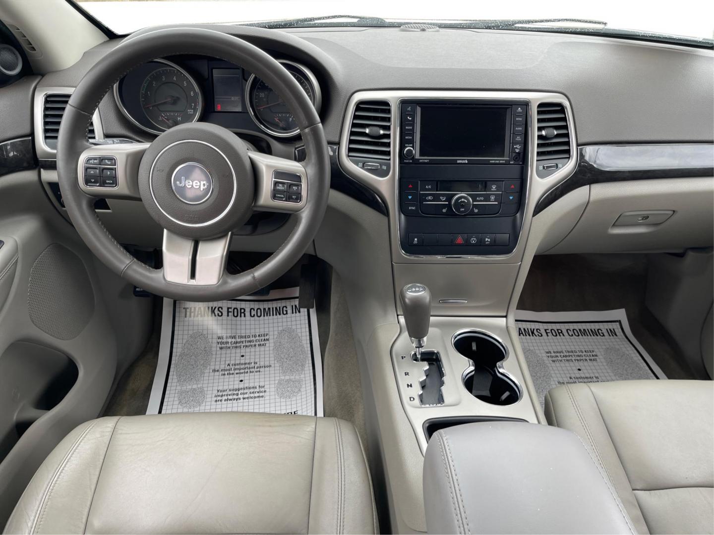 2013 Jeep Grand Cherokee Laredo (1C4RJFAG8DC) with an 3.6L V-6 DOHC engine, located at 880 E. National Road, Vandalia, OH, 45377, (937) 908-9800, 39.891918, -84.183594 - 2013 Jeep Grand Cherokee Laredo - Photo#20
