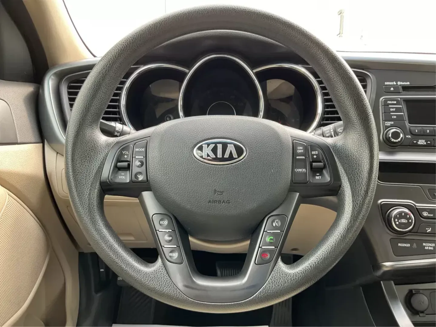 2013 Kia Optima LX (5XXGM4A71DG) with an 2.4L I-4 gasoline direct injection engine, located at 880 E. National Road, Vandalia, OH, 45377, (937) 908-9800, 39.891918, -84.183594 - 2013 Kia Optima LX - Photo#14