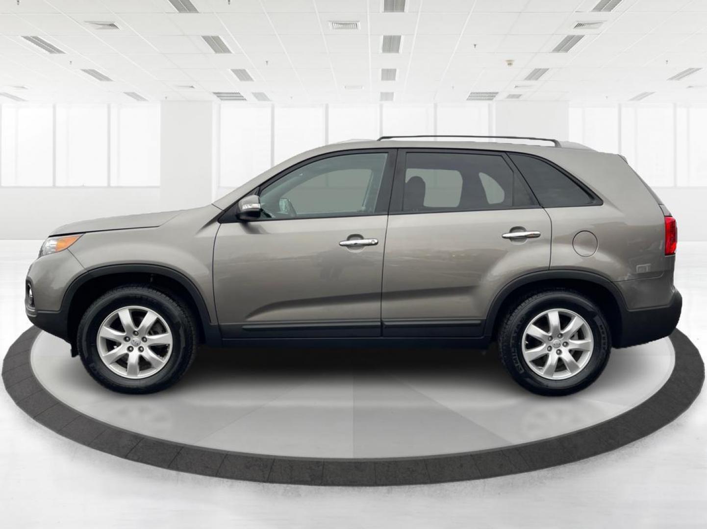 2013 Kia Sorento LX (5XYKT4A6XDG) with an Other engine, located at 4508 South Dixie Dr, Moraine, OH, 45439, (937) 908-9800, 39.689976, -84.218452 - 2013 Kia Sorento LX - Photo#5