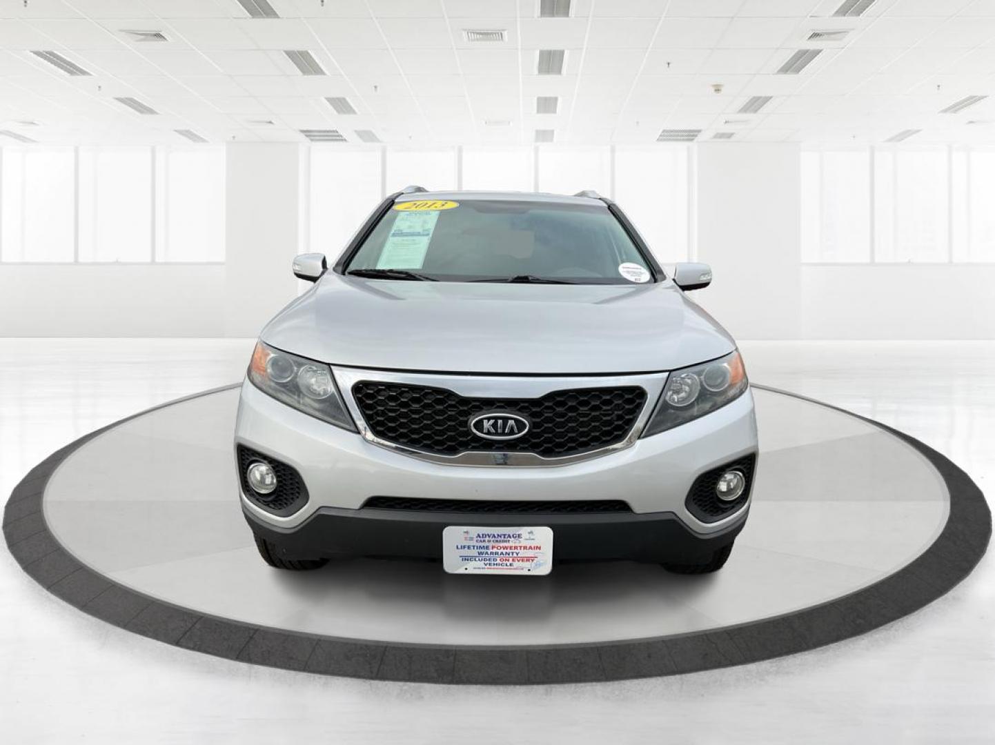 2013 Kia Sorento LX (5XYKT3A61DG) with an 2.4L I-4 gasoline direct injection engine, located at 8750 N County Rd 25A, Piqua, OH, 45356, (937) 908-9800, 40.164391, -84.232513 - 2013 Kia Sorento LX - Photo#6