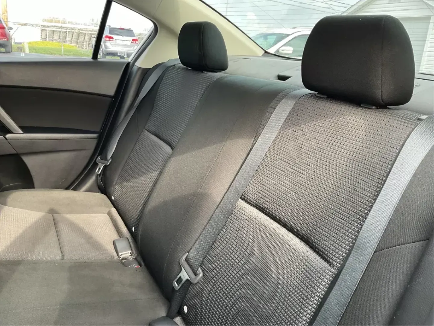 2013 Mazda Mazda3 i SV (JM1BL1TF0D1) with an 2L I-4 DOHC engine, located at 1184 Kauffman Ave, Fairborn, OH, 45324, (937) 908-9800, 39.807072, -84.030914 - 2013 Mazda Mazda3 i SV - Photo#10