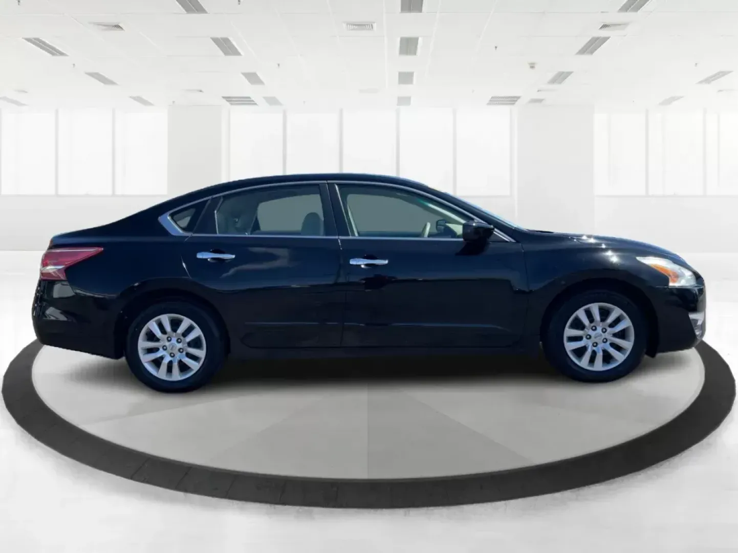 2013 Nissan Altima 2.5 S (1N4AL3AP1DC) with an 2.5L I-4 DOHC engine, located at 401 Woodman Dr, Riverside, OH, 45431, (937) 908-9800, 39.760899, -84.123421 - 2013 Nissan Altima 2.5 S - Photo#1