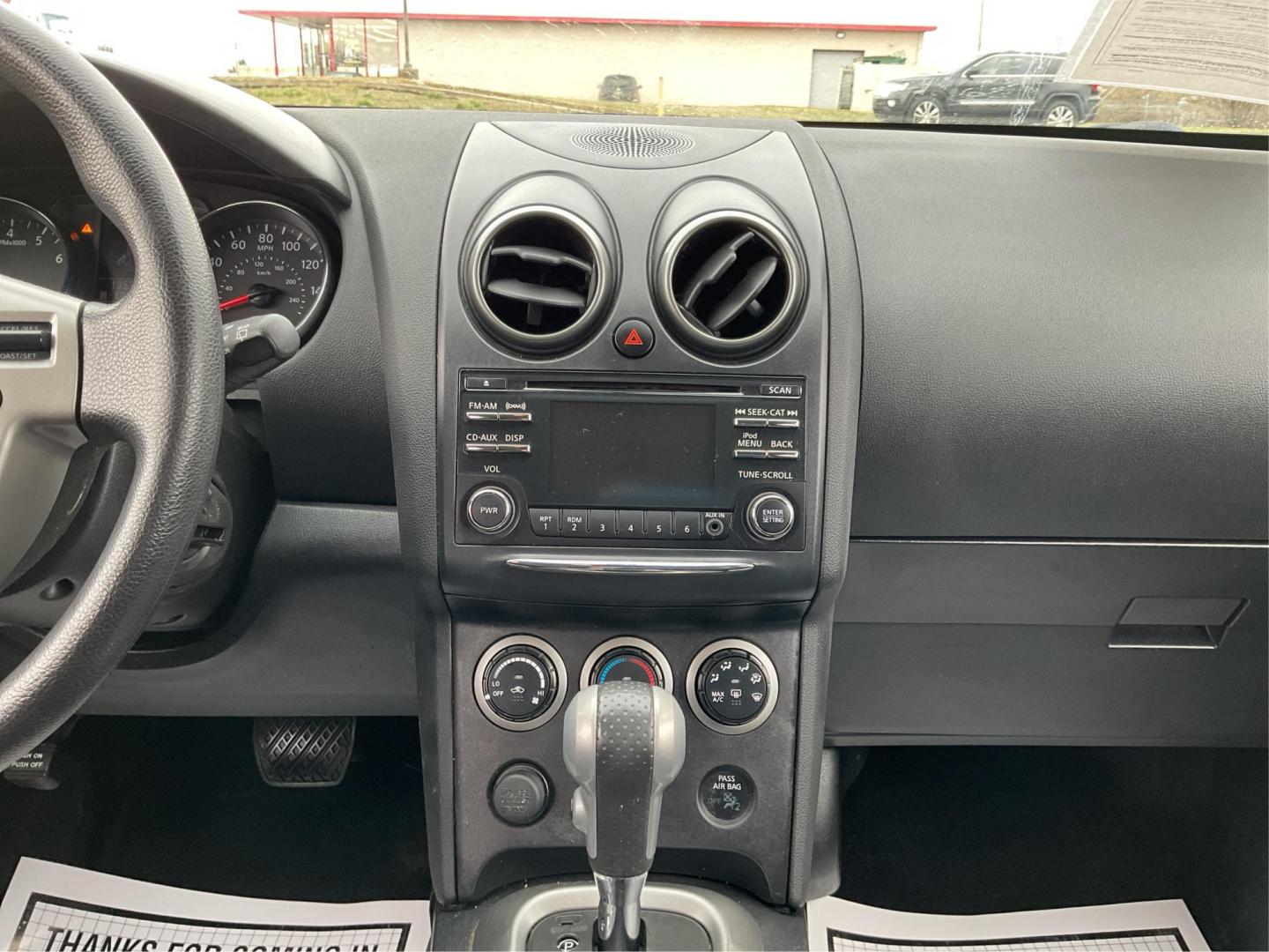 2013 Nissan Rogue SV (JN8AS5MV7DW) with an 2.5L I-4 DOHC engine, located at 1230 East Main St, Xenia, OH, 45385, (937) 908-9800, 39.688026, -83.910172 - 2013 Nissan Rogue SV - Photo#12