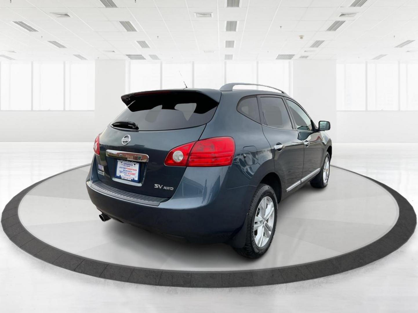 2013 Nissan Rogue SV (JN8AS5MV7DW) with an 2.5L I-4 DOHC engine, located at 1230 East Main St, Xenia, OH, 45385, (937) 908-9800, 39.688026, -83.910172 - 2013 Nissan Rogue SV - Photo#2