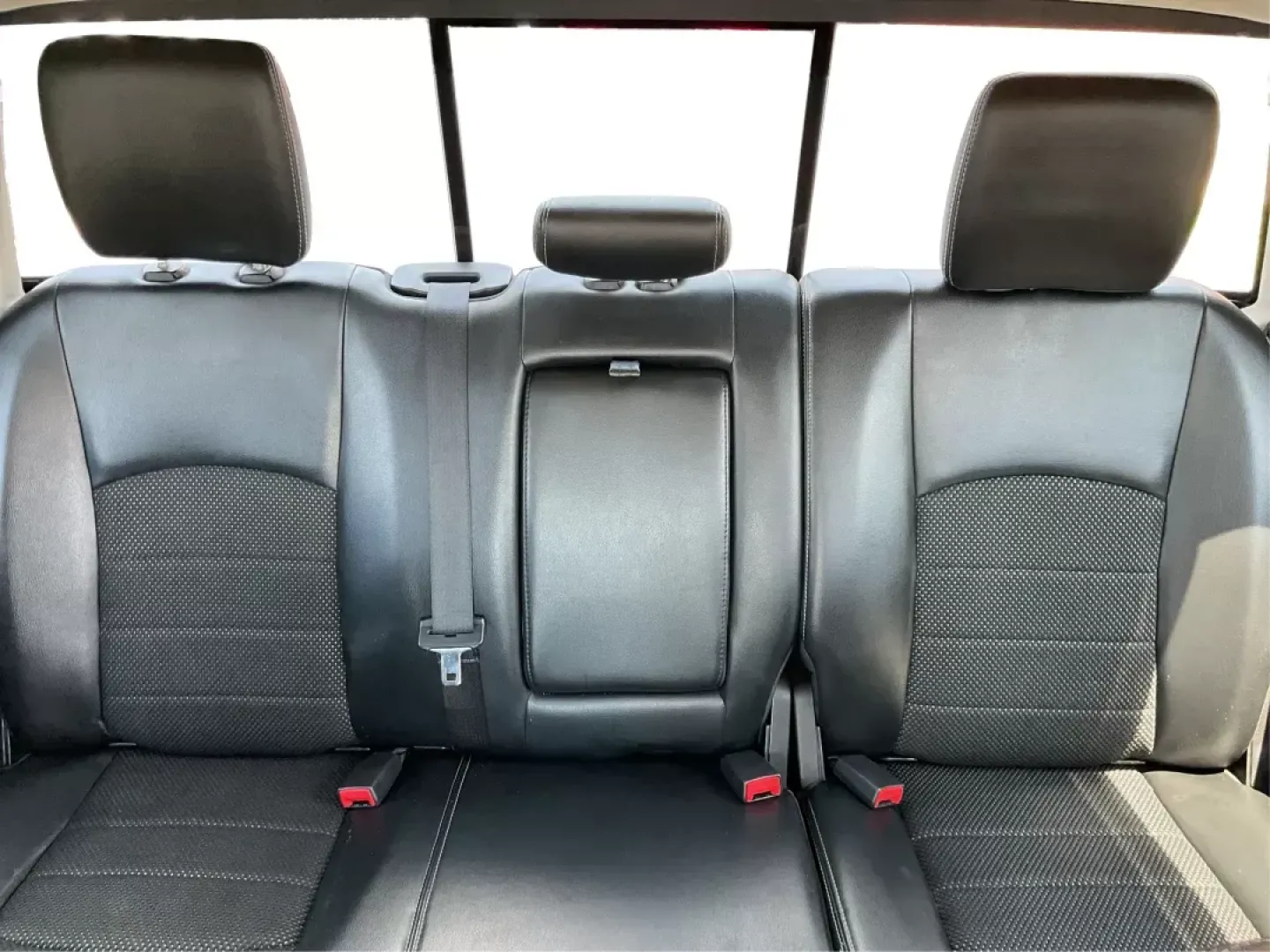 2013 Ram 1500 Sport (1C6RR7MT6DS) with an HEMI 5.7L V-8 variable valve control engine, located at 1951 S Dayton Lakeview Rd., New Carlisle, OH, 45344, (937) 908-9800, 39.890999, -84.050255 - Discover the perfect blend of performance and practicality with this stunning 2013 Ram 1500 Sport Crew Cab, now available at Advantage Car and Credit in Fairborn, OH! Whether you're tackling daily commutes, heading out for a weekend adventure, or need a reliable vehicle for your growing family, this - Photo#11