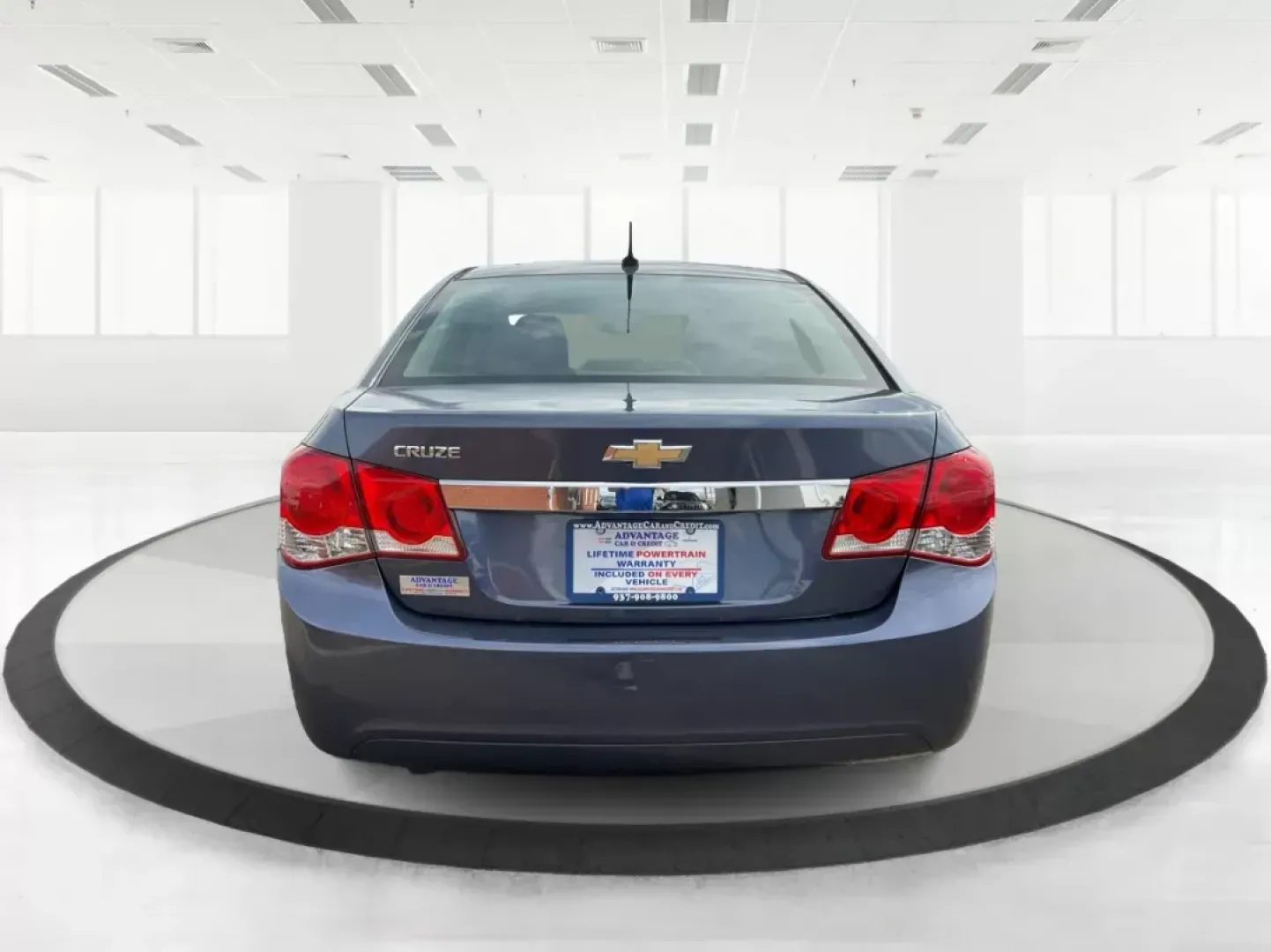 2014 Chevrolet Cruze LS Auto (1G1PA5SG0E7) with an ECOTEC 1.8L I-4 DOHC engine, located at 1230 East Main St, Xenia, OH, 45385, (937) 908-9800, 39.688026, -83.910172 - 2014 Chevrolet Cruze LS Auto - Photo#4