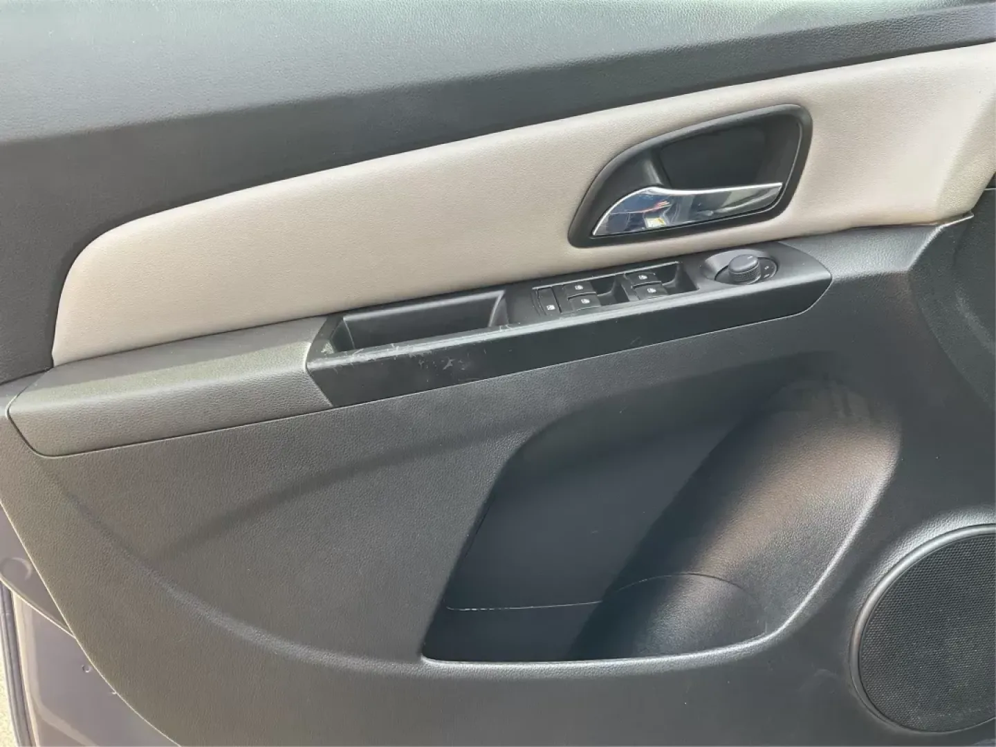 2014 Chevrolet Cruze LS Auto (1G1PA5SG0E7) with an ECOTEC 1.8L I-4 DOHC engine, located at 1230 East Main St, Xenia, OH, 45385, (937) 908-9800, 39.688026, -83.910172 - 2014 Chevrolet Cruze LS Auto - Photo#18