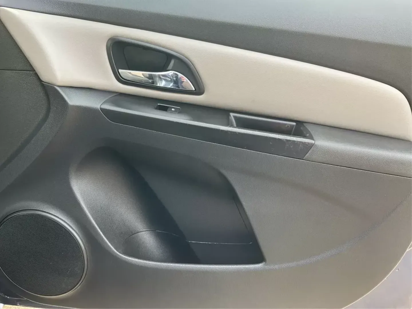 2014 Chevrolet Cruze LS Auto (1G1PA5SG0E7) with an ECOTEC 1.8L I-4 DOHC engine, located at 1230 East Main St, Xenia, OH, 45385, (937) 908-9800, 39.688026, -83.910172 - 2014 Chevrolet Cruze LS Auto - Photo#19