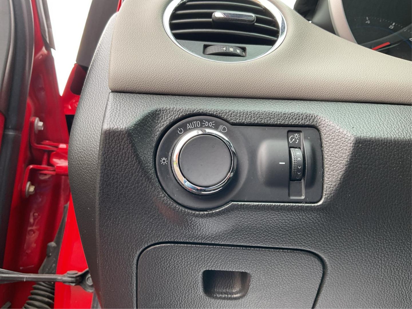 2014 Chevrolet Cruze LS Auto (1G1PA5SH2E7) with an ECOTEC 1.8L I-4 DOHC engine, located at 1230 East Main St, Xenia, OH, 45385, (937) 908-9800, 39.688026, -83.910172 - 2014 Chevrolet Cruze LS Auto - Photo#16
