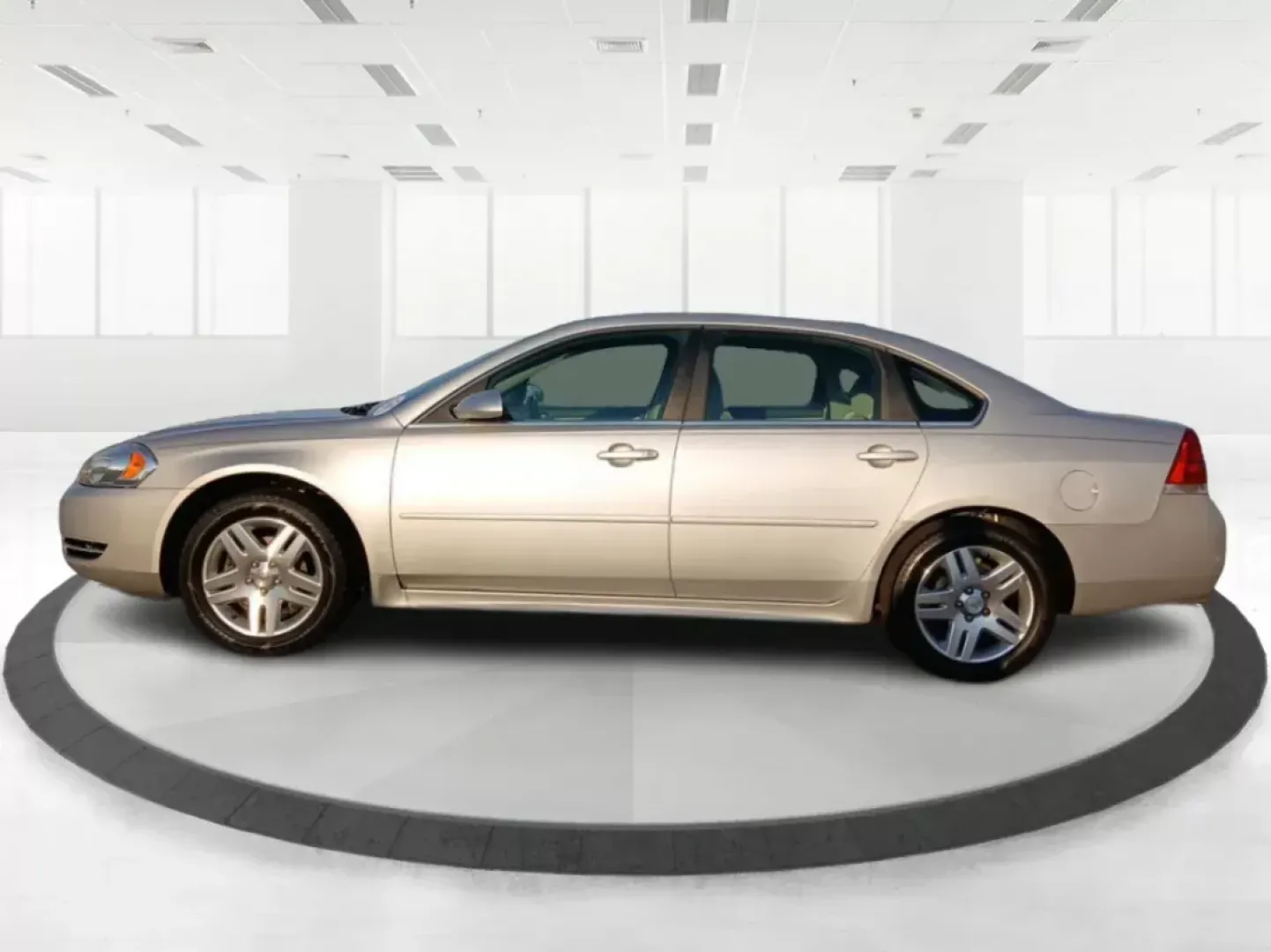 2014 Chevrolet Impala Limited LT (2G1WB5E3XE1) with an 3.6L V6 DOHC 16V FFV engine, 6-Speed Automatic transmission, located at 8750 N County Rd 25A, Piqua, OH, 45356, (937) 908-9800, 40.164391, -84.232513 - 2014 Chevrolet Impala Limited LT - Photo#6