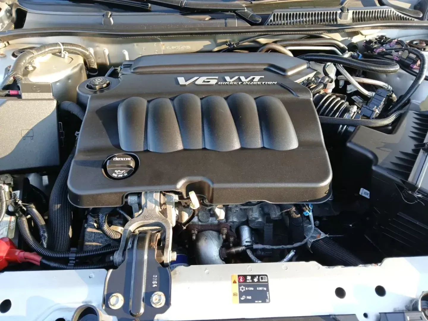 2014 Chevrolet Impala Limited LT (2G1WB5E3XE1) with an 3.6L V6 DOHC 16V FFV engine, 6-Speed Automatic transmission, located at 8750 N County Rd 25A, Piqua, OH, 45356, (937) 908-9800, 40.164391, -84.232513 - 2014 Chevrolet Impala Limited LT - Photo#11