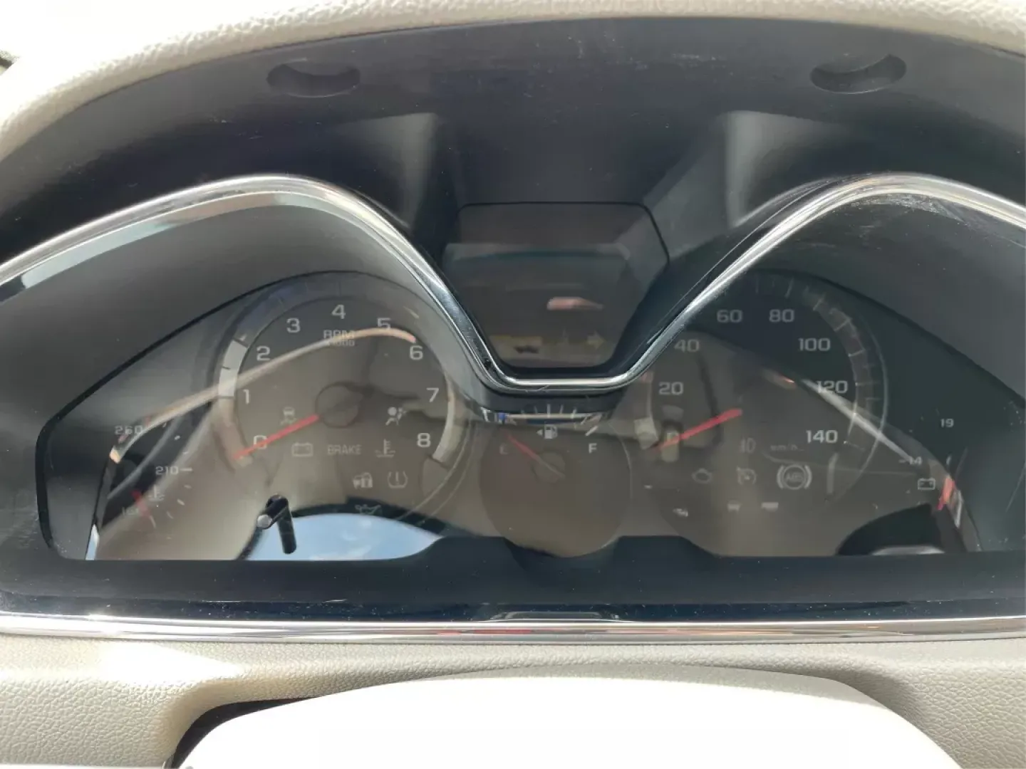 2014 Cyber Gray Metallic Chevrolet Traverse LS FWD w/PDC (1GNKRFED9EJ) with an 3.6L V6 DOHC 24V engine, 6-Speed Automatic transmission, located at 880 E. National Road, Vandalia, OH, 45377, (937) 908-9800, 39.891918, -84.183594 - 2014 Chevrolet Traverse LS FWD w/PDC - Photo#15