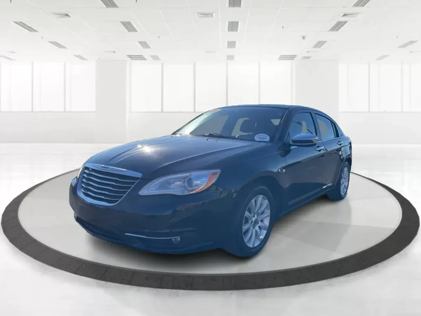 2014 Chrysler 200 Limited (1C3CCBCG6EN) with an 3.6L V6 DOHC 24V FFV engine, 6-Speed Automatic transmission, located at 1184 Kauffman Ave, Fairborn, OH, 45324, (937) 908-9800, 39.807072, -84.030914 - 2014 Chrysler 200 Limited - Photo#8