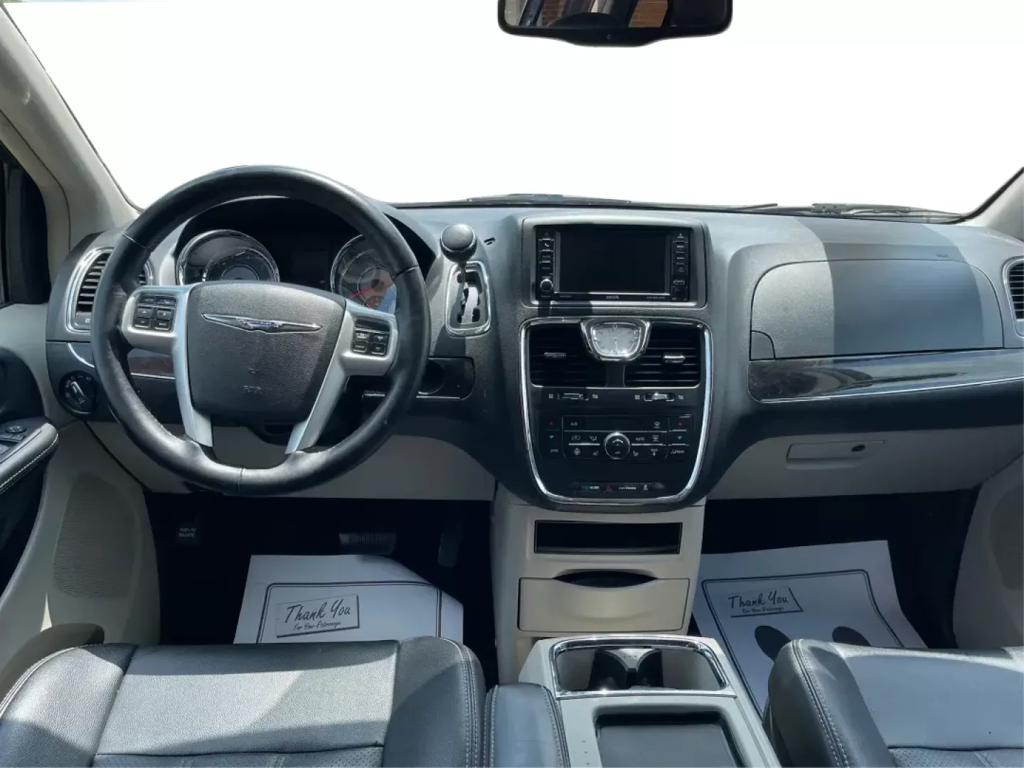 2014 Chrysler Town and Country Touring-L (2C4RC1CG3ER) with an 3.6L V6 DOHC 24V engine, 6-Speed Automatic transmission, located at 1230 East Main St, Xenia, OH, 45385, (937) 908-9800, 39.688026, -83.910172 - **Experience Family Adventures in the 2014 Chrysler Town and Country Touring-L at Advantage Car and Credit!**<br /> <br /> Are you in search of the perfect family vehicle that effortlessly combines style, comfort, and functionality? Look no further than the 2014 Chrysler Town and Country Touring - Photo#20