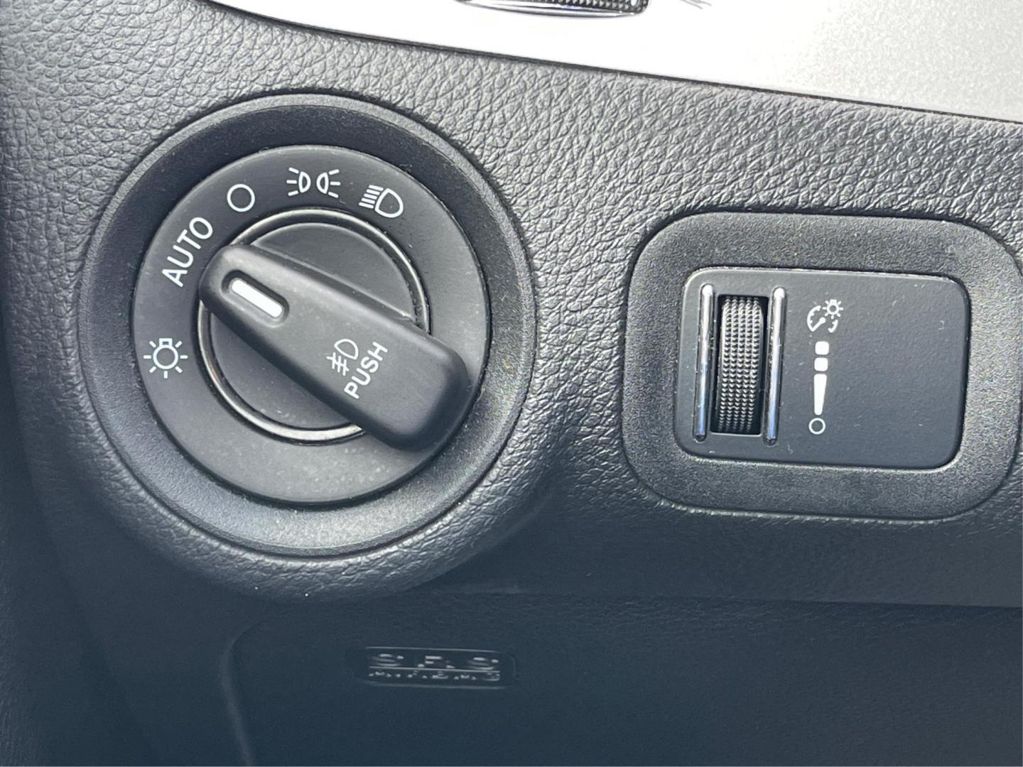 2014 Dodge Journey R/T (3C4PDDEG4ET) with an 3.6L V-6 DOHC engine, located at 8750 N County Rd 25A, Piqua, OH, 45356, (937) 908-9800, 40.164391, -84.232513 - 2014 Dodge Journey R/T - Photo#15