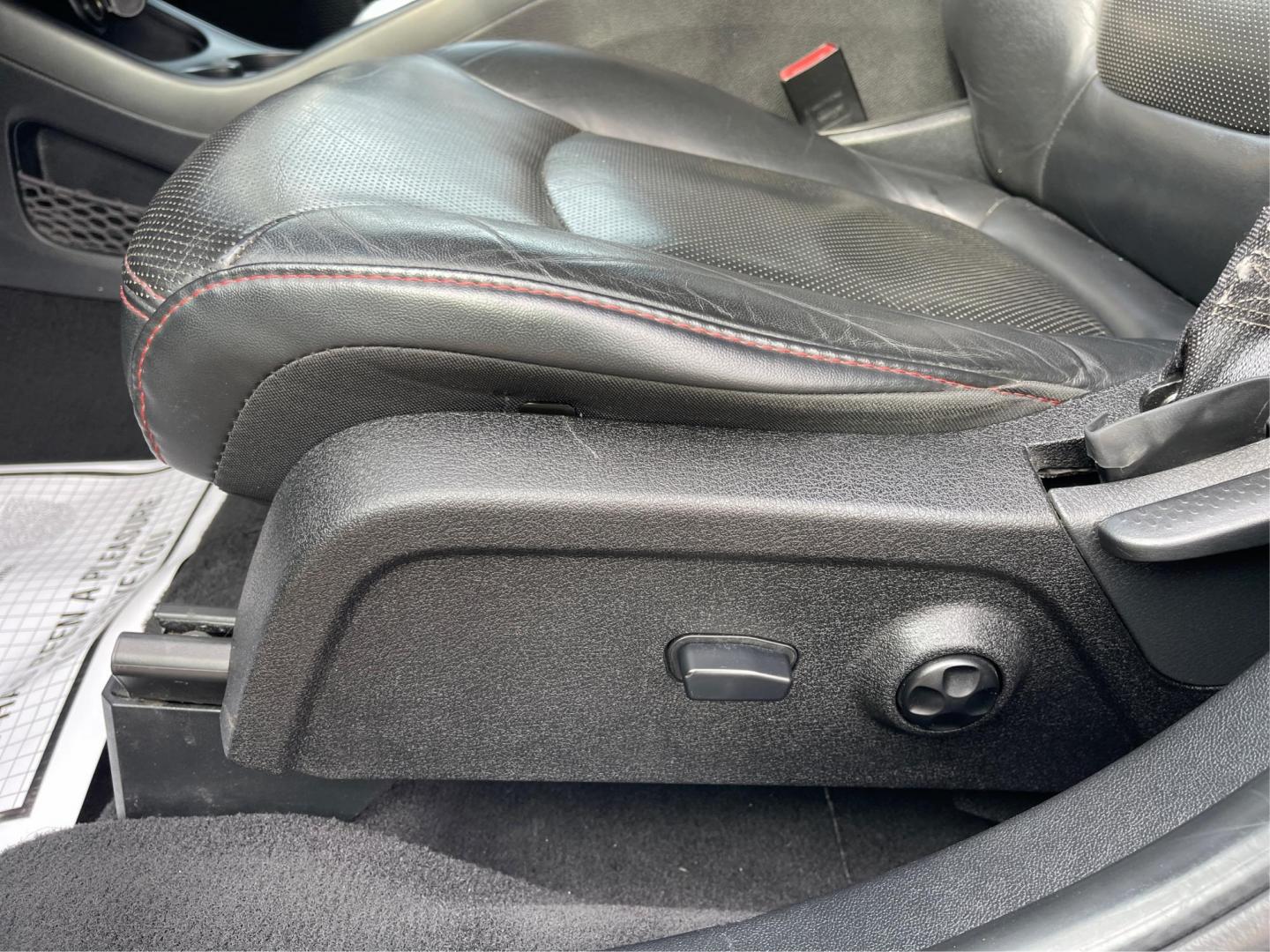 2014 Dodge Journey R/T (3C4PDDEG4ET) with an 3.6L V-6 DOHC engine, located at 8750 N County Rd 25A, Piqua, OH, 45356, (937) 908-9800, 40.164391, -84.232513 - 2014 Dodge Journey R/T - Photo#16