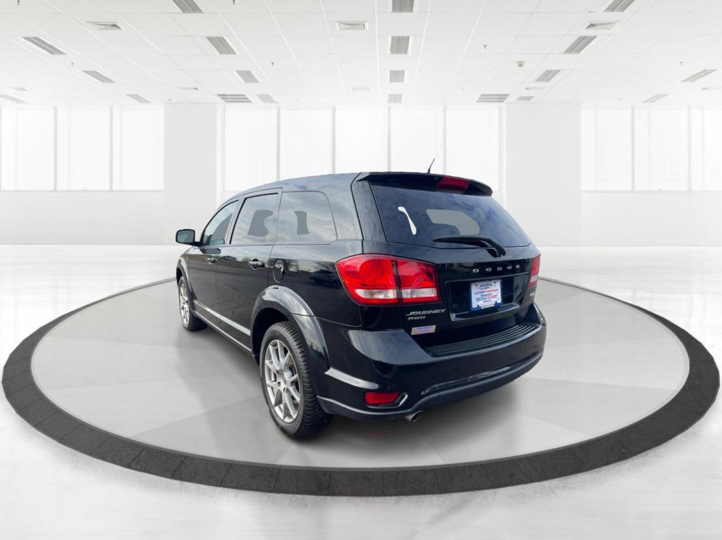 2014 Dodge Journey R/T (3C4PDDEG4ET) with an 3.6L V-6 DOHC engine, located at 8750 N County Rd 25A, Piqua, OH, 45356, (937) 908-9800, 40.164391, -84.232513 - 2014 Dodge Journey R/T - Photo#4