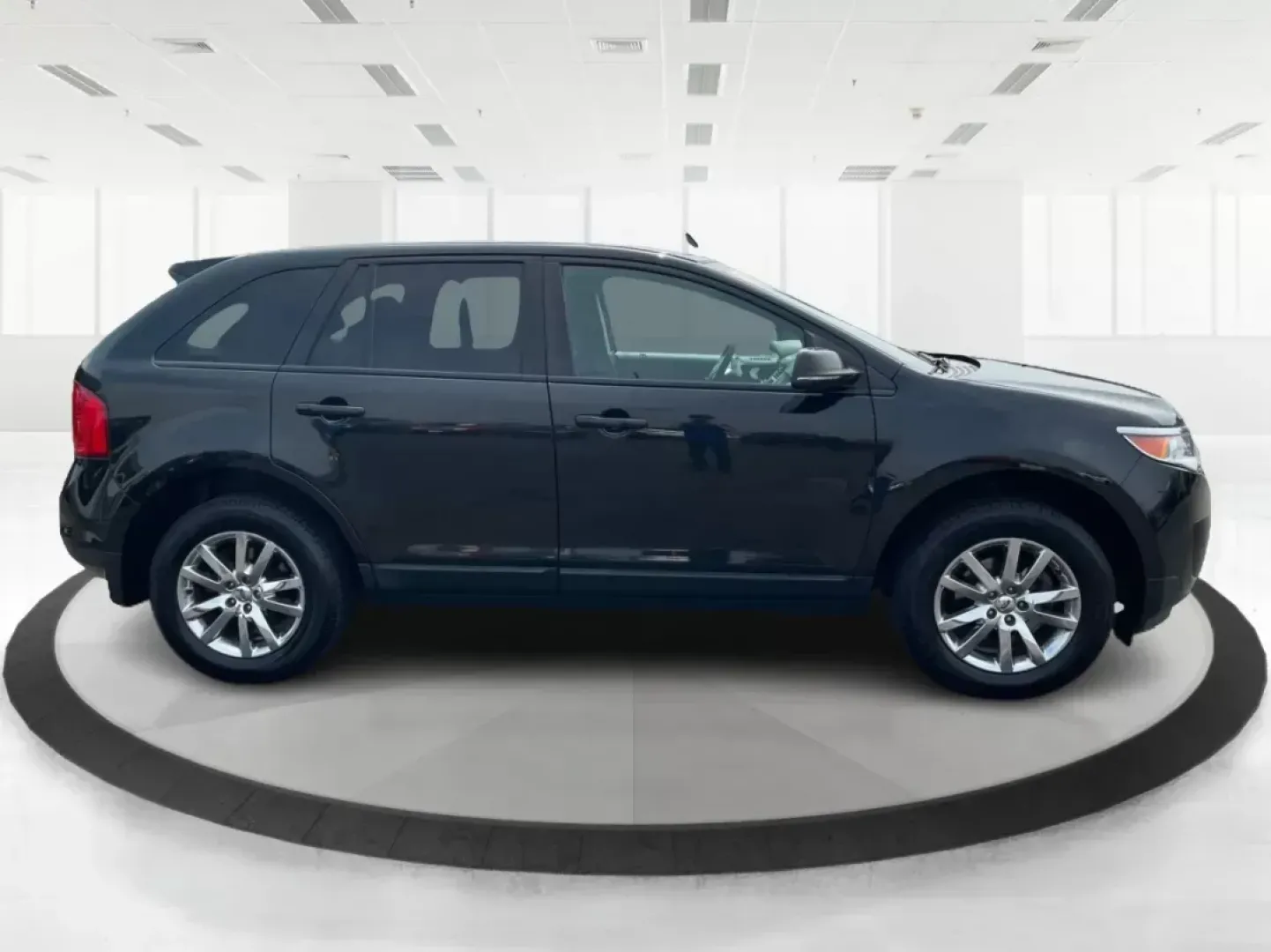 2014 Ford Edge SEL (2FMDK3JC2EB) with an Other engine, located at 1951 S Dayton Lakeview Rd., New Carlisle, OH, 45344, (937) 908-9800, 39.890999, -84.050255 - **Adventure Awaits: Drive a 2014 Ford Edge SEL from Advantage Car and Credit!**<br /> <br /> Are you ready to elevate your lifestyle with the perfect blend of comfort, style, and utility? The 2014 Ford Edge SEL is here to make every family road trip, daily commute, and weekend adventure a breeze. Wh - Photo#1