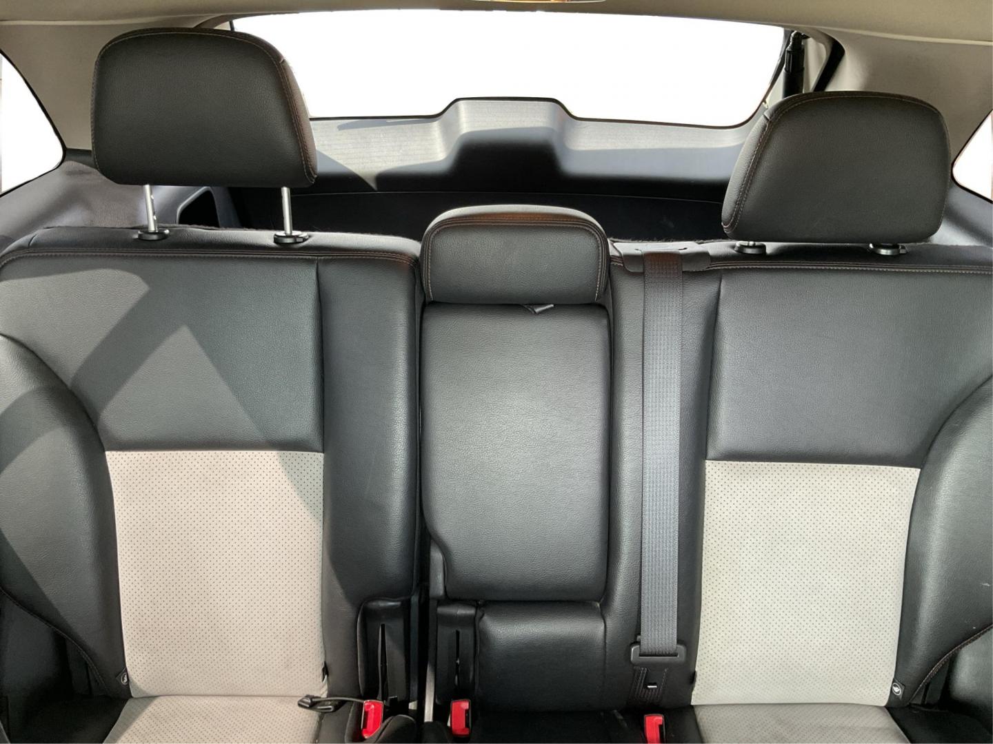 2014 Ford Edge SEL (2FMDK4JC8EB) with an 3.5L V-6 DOHC engine, located at 1230 East Main St, Xenia, OH, 45385, (937) 908-9800, 39.688026, -83.910172 - 2014 Ford Edge SEL - Photo#13