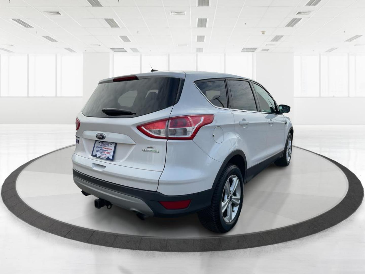 2014 Ford Escape SE (1FMCU0G94EU) with an EcoBoost 1.6L I-4 gasoline direct injection engine, located at 401 Woodman Dr, Riverside, OH, 45431, (937) 908-9800, 39.760899, -84.123421 - 2014 Ford Escape SE - Photo#2