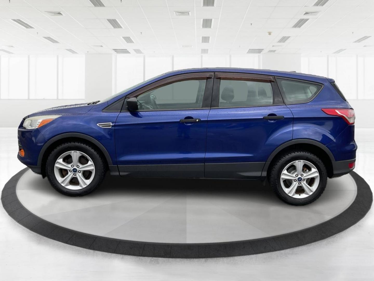 2014 Ford Escape S FWD (1FMCU0F71EU) with an 2.5L L4 DOHC 16V engine, 6-Speed Automatic transmission, located at 1099 N County Rd 25A , Troy, OH, 45373, (937) 908-9800, 40.057079, -84.212883 - 2014 Ford Escape S FWD - Photo#5