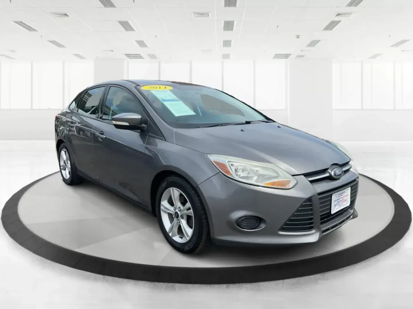 2014 Ford Focus SE (1FADP3F21EL) with an 2L I-4 gasoline direct injection engine, located at 1099 N County Rd 25A , Troy, OH, 45373, (937) 908-9800, 40.057079, -84.212883 - **Discover Your Next Adventure with the 2014 Ford Focus SE in Fairborn, OH!**<br /> <br /> Are you ready to elevate your daily commute or embark on weekend getaways? The 2014 Ford Focus SE is the perfect sedan to complement your lifestyle, offering a blend of efficiency, comfort, and cutting-edge fe - Photo#0