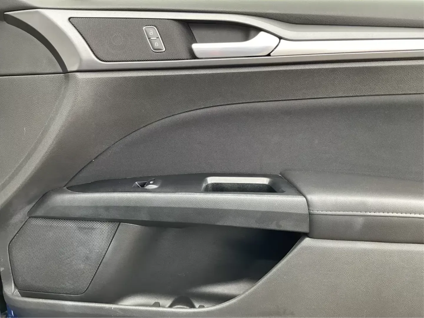 2014 Ford Fusion SE (3FA6P0H78ER) with an Other engine, located at 4508 South Dixie Dr, Moraine, OH, 45439, (937) 908-9800, 39.689976, -84.218452 - **Experience the Perfect Blend of Style and Reliability with the 2014 Ford Fusion SE**<br /> <br /> Are you in search of a dependable sedan that seamlessly balances style, comfort, and performance for your daily commute or weekend adventures? Look no further than the 2014 Ford Fusion SE, available n - Photo#19