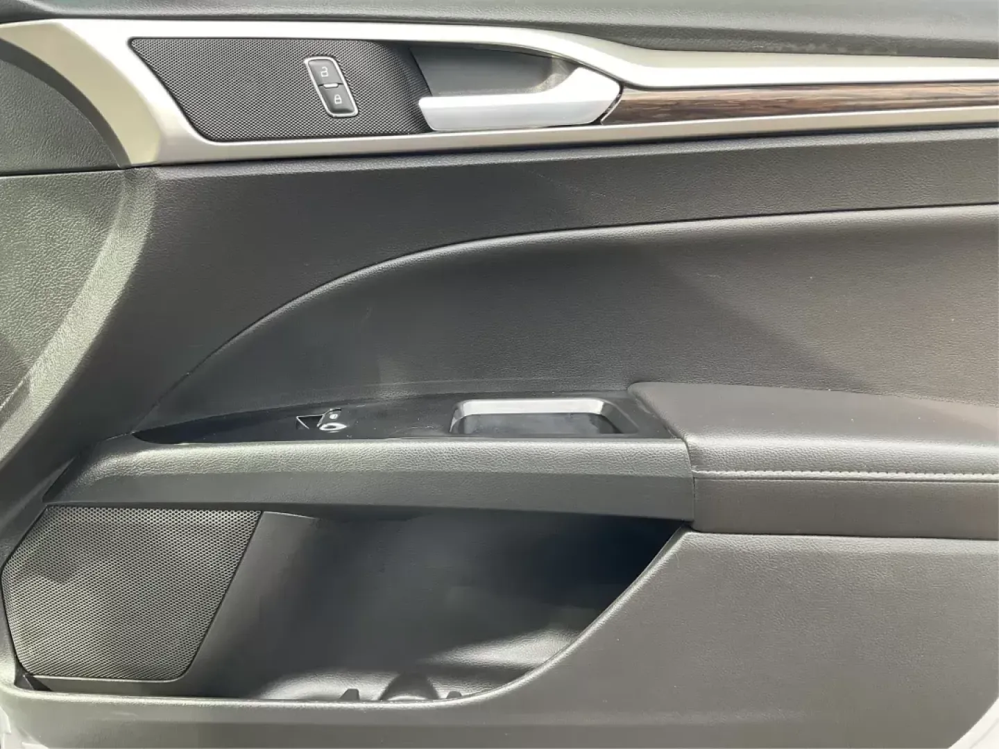 2014 Ford Fusion SE (3FA6P0H9XER) with an Other engine, located at 8750 N County Rd 25A, Piqua, OH, 45356, (937) 908-9800, 40.164391, -84.232513 - 2014 Ford Fusion SE - Photo#20