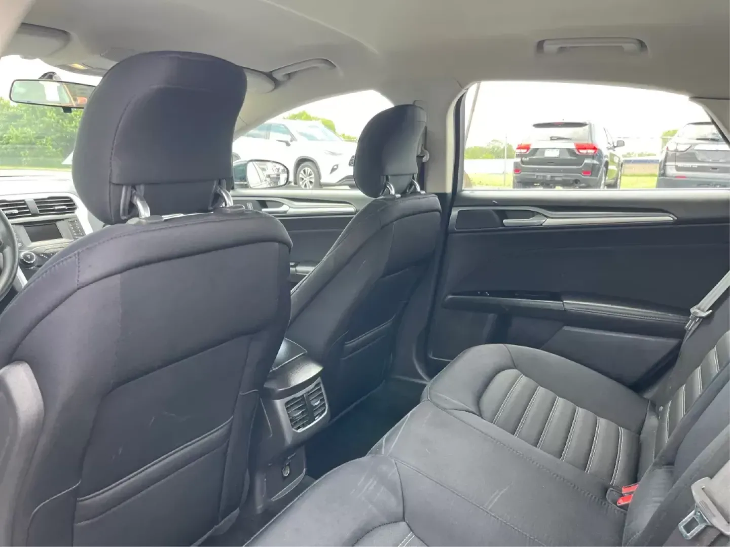2014 Ford Fusion SE (3FA6P0H71ER) with an Other engine, located at 8750 N County Rd 25A, Piqua, OH, 45356, (937) 908-9800, 40.164391, -84.232513 - 2014 Ford Fusion SE - Photo#10