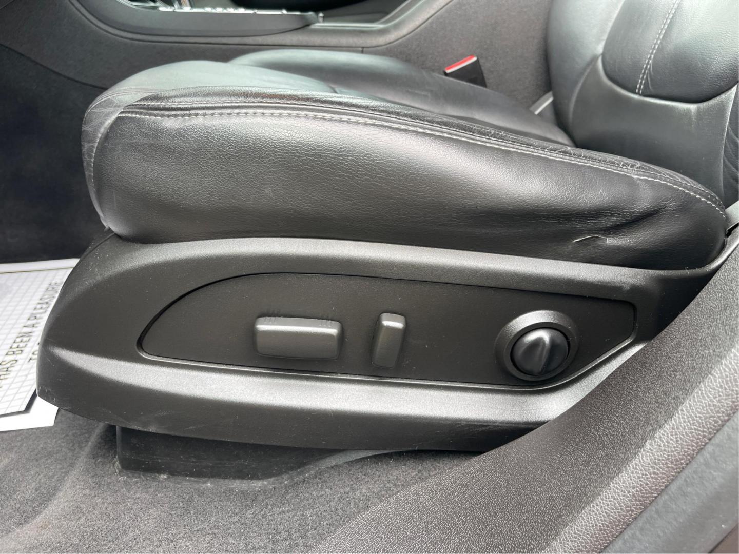 2014 GMC Acadia SLT-1 (1GKKVRKD2EJ) with an 3.6L V-6 gasoline direct injection engine, located at 1099 N County Rd 25A , Troy, OH, 45373, (937) 908-9800, 40.057079, -84.212883 - Third Row - Photo#17