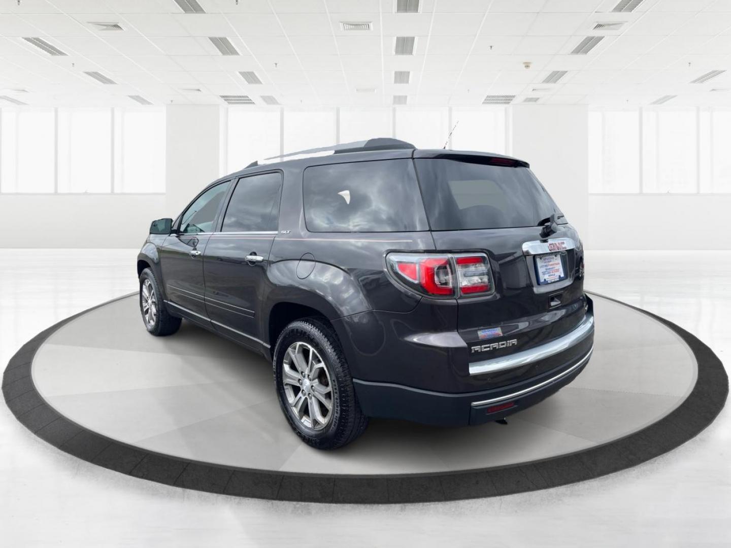 2014 GMC Acadia SLT-1 (1GKKVRKD2EJ) with an 3.6L V-6 gasoline direct injection engine, located at 1099 N County Rd 25A , Troy, OH, 45373, (937) 908-9800, 40.057079, -84.212883 - Third Row - Photo#4