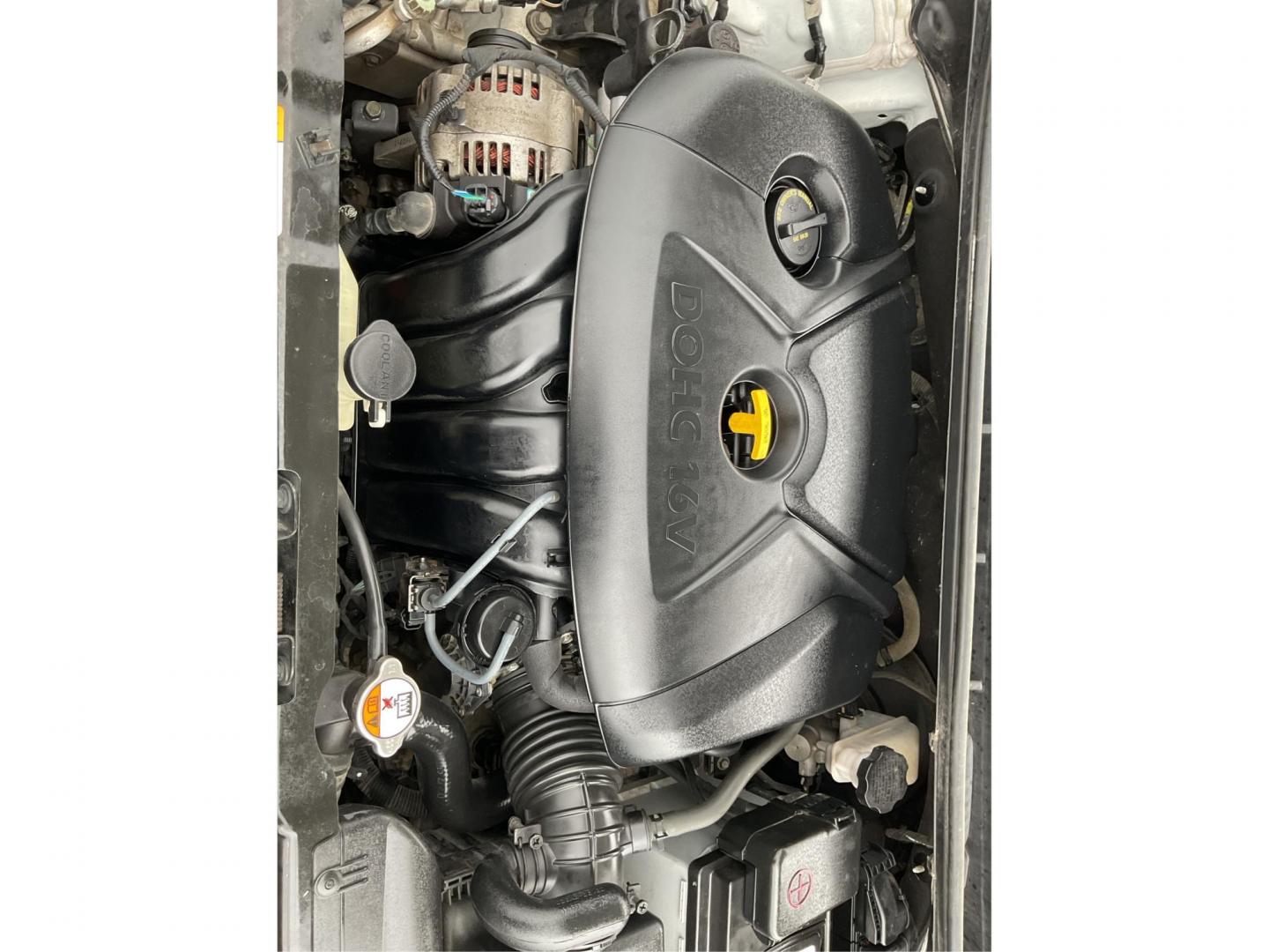 2014 Hyundai Elantra SE (5NPDH4AE8EH) with an Other engine, located at 401 Woodman Dr, Riverside, OH, 45431, (937) 908-9800, 39.760899, -84.123421 - 2014 Hyundai Elantra SE - Photo#10
