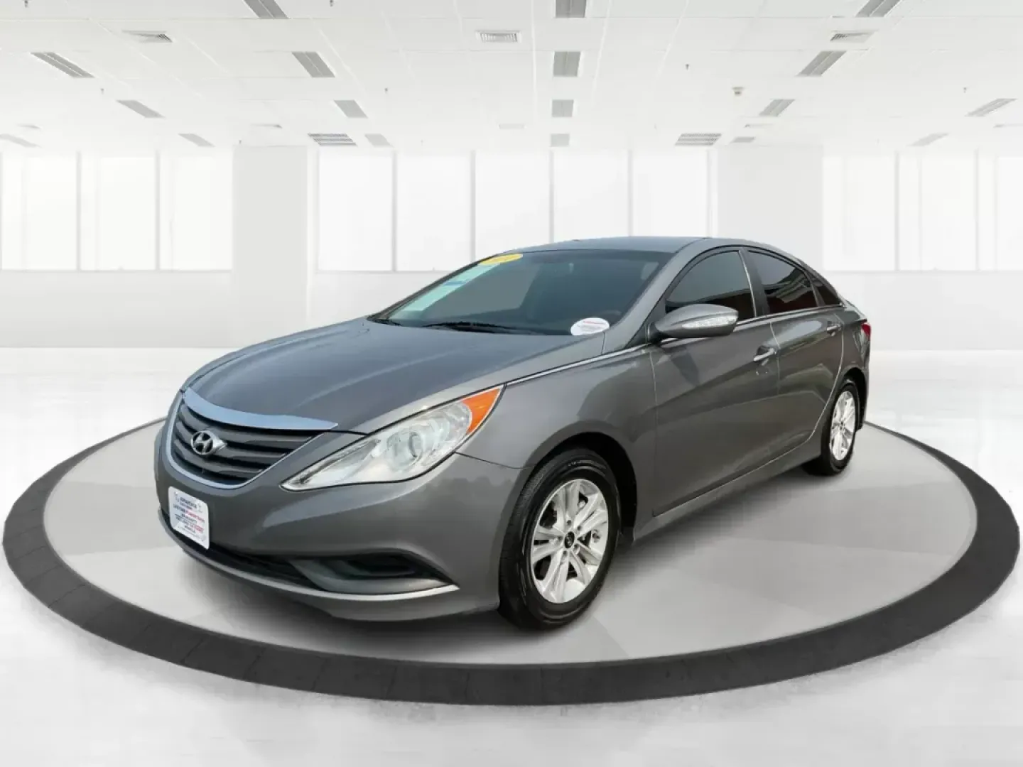 2014 Hyundai Sonata GLS (5NPEB4AC8EH) with an 2.4L I-4 gasoline direct injection engine, located at 401 Woodman Dr, Riverside, OH, 45431, (937) 908-9800, 39.760899, -84.123421 - 2014 Hyundai Sonata GLS - Photo#7