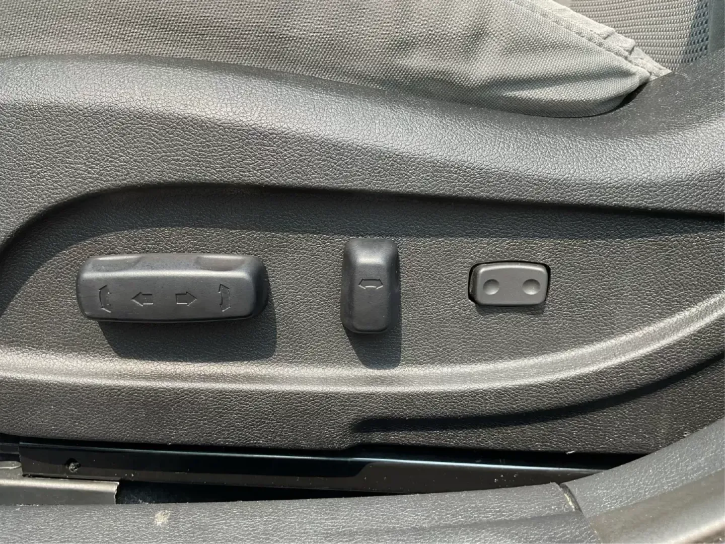 2014 Hyundai Sonata GLS (5NPEB4AC8EH) with an 2.4L I-4 gasoline direct injection engine, located at 401 Woodman Dr, Riverside, OH, 45431, (937) 908-9800, 39.760899, -84.123421 - 2014 Hyundai Sonata GLS - Photo#16