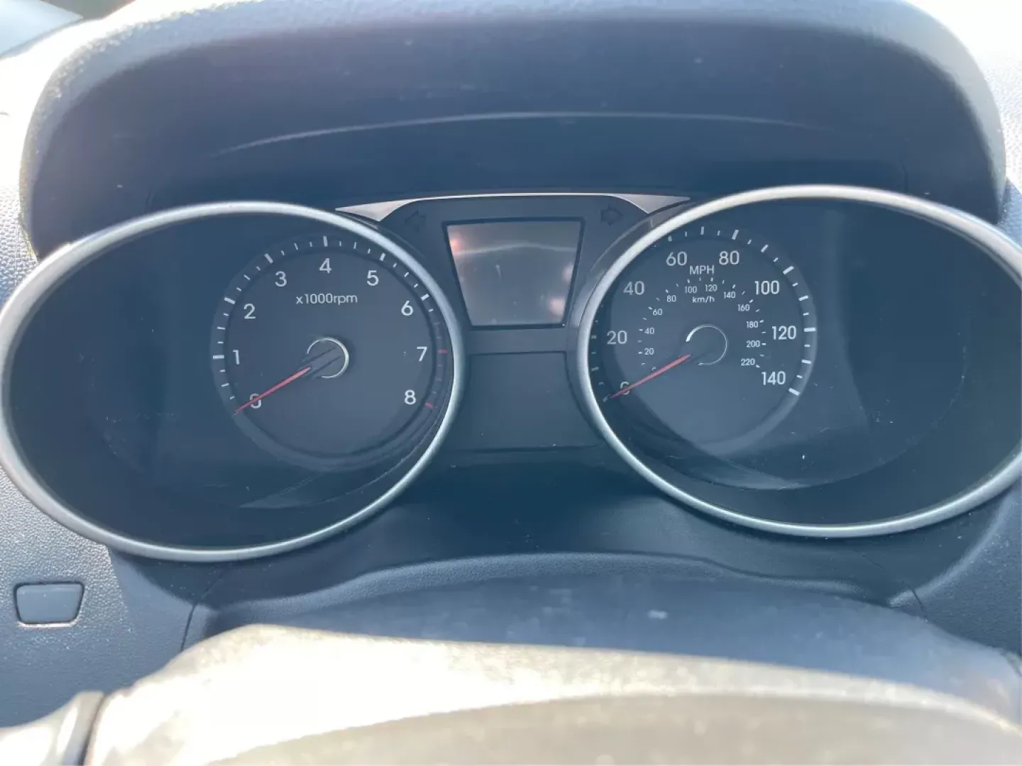2014 Hyundai Tucson GLS (KM8JTCAF5EU) with an Nu 2L I-4 gasoline direct injection engine, located at 1230 East Main St, Xenia, OH, 45385, (937) 908-9800, 39.688026, -83.910172 - **Discover Adventure with the 2014 Hyundai Tucson GLS - Perfect for Your Active Lifestyle!**<br /> <br /> Are you seeking the perfect vehicle to enhance your family adventures, weekend getaways, or daily commutes? Look no further than the stunning 2014 Hyundai Tucson GLS presented by Advantage Car a - Photo#13