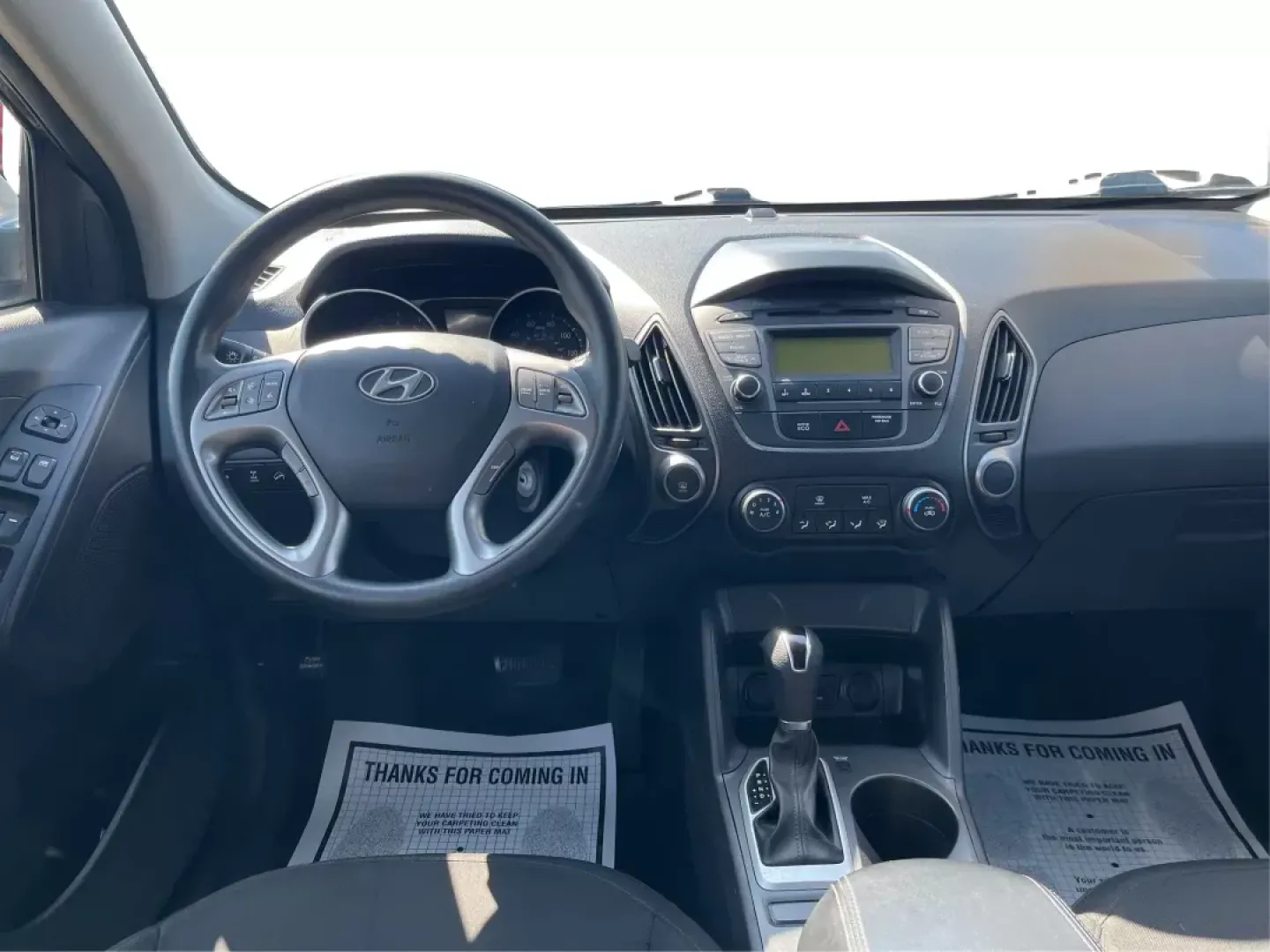 2014 Hyundai Tucson GLS (KM8JTCAF5EU) with an Nu 2L I-4 gasoline direct injection engine, located at 1230 East Main St, Xenia, OH, 45385, (937) 908-9800, 39.688026, -83.910172 - **Discover Adventure with the 2014 Hyundai Tucson GLS - Perfect for Your Active Lifestyle!**<br /> <br /> Are you seeking the perfect vehicle to enhance your family adventures, weekend getaways, or daily commutes? Look no further than the stunning 2014 Hyundai Tucson GLS presented by Advantage Car a - Photo#19