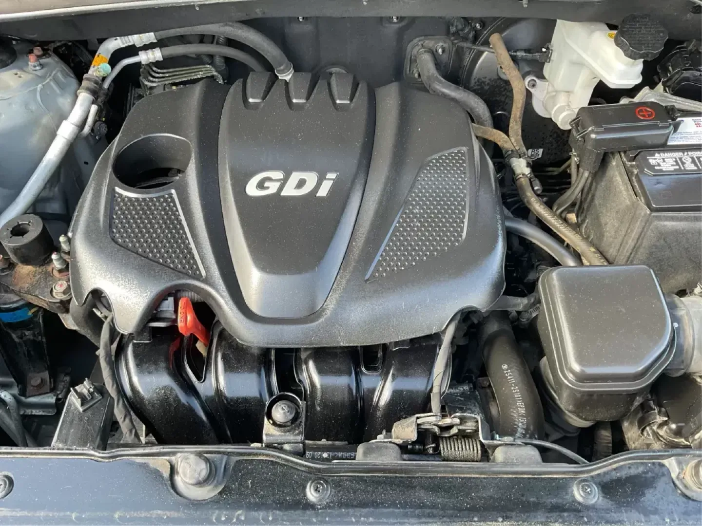 2014 Hyundai Tucson Limited (KM8JUCAG9EU) with an Theta II 2.4L I-4 gasoline direct injection engine, located at 8750 N County Rd 25A, Piqua, OH, 45356, (937) 908-9800, 40.164391, -84.232513 - 2014 Hyundai Tucson Limited - Photo#10