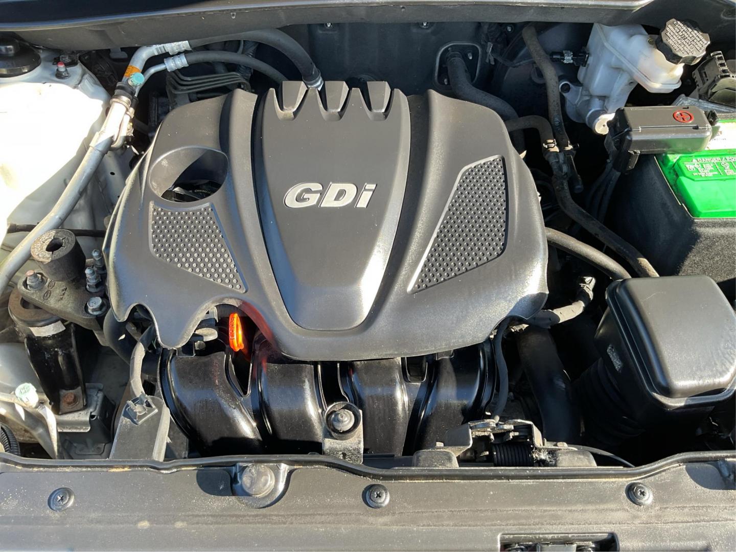 2014 Hyundai Tucson SE (KM8JUCAG8EU) with an Theta II 2.4L I-4 gasoline direct injection engine, located at 1230 East Main St, Xenia, OH, 45385, (937) 908-9800, 39.688026, -83.910172 - 2014 Hyundai Tucson SE - Photo#10